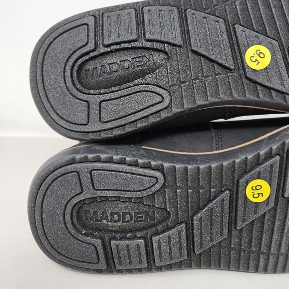 NWOT Madden  Ortholite Chelsea Boots Sz 9 Charcoal Gray Black Faux Suede Pull On - Picture 10 of 11